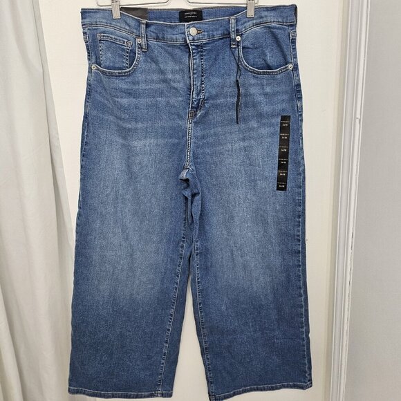 Banana Republic Denim - NWT Banana Republic Women's High Rise Wide-leg Vintage Stretch Size 34/18